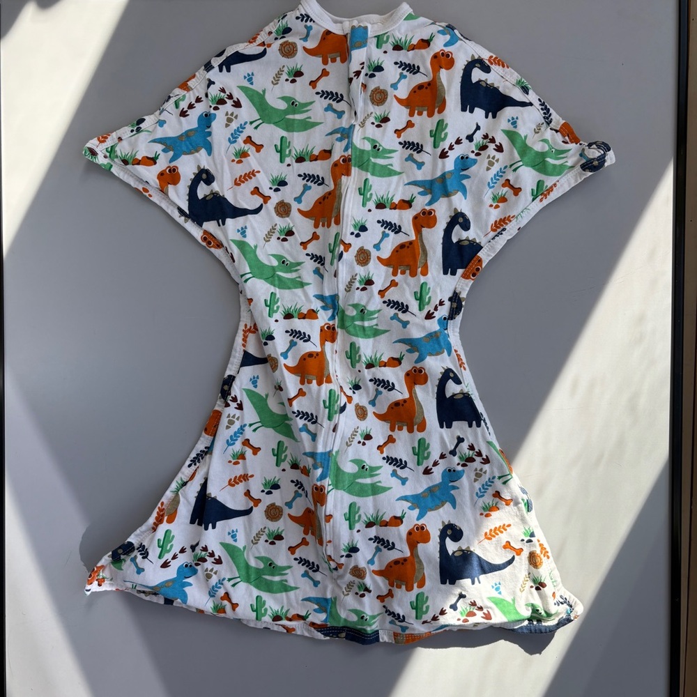 Zipadee Zip Size Small Dinosaur Print‎  Sleepsack 4-8M Arms Up Roll Safe
